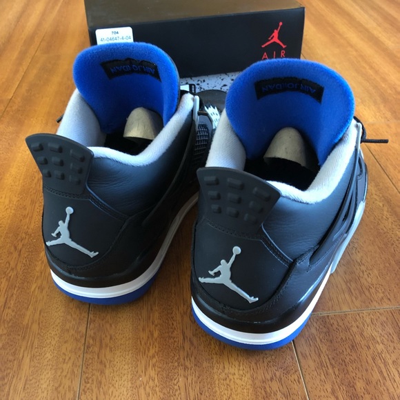 SOLD Nike Air Jordan Retro 4 Motorsport 9.5 - Picture 4 of 7